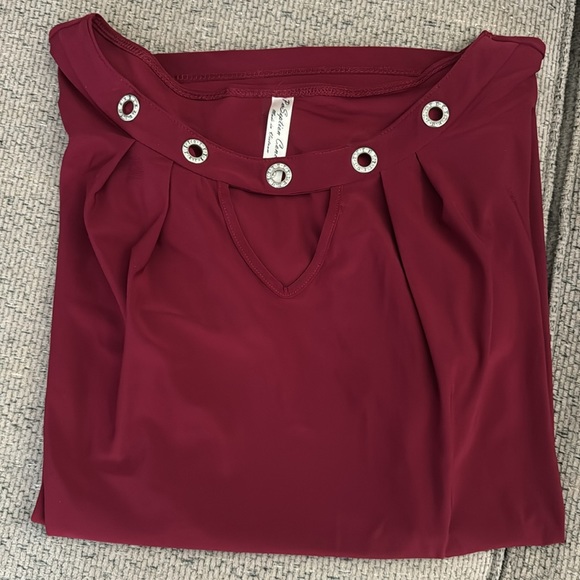 PerSeption Conception flowy short sleeve top. - Picture 3 of 5